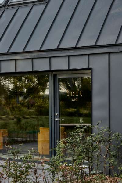 Vergangenheit und Zukunft vereint mit Stahlprofilen, Gut Damp in 24351 Damp